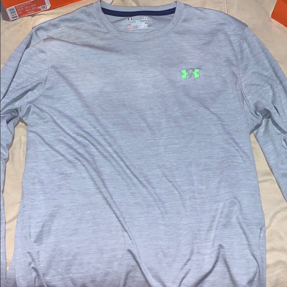Under armour long sleeve shirt